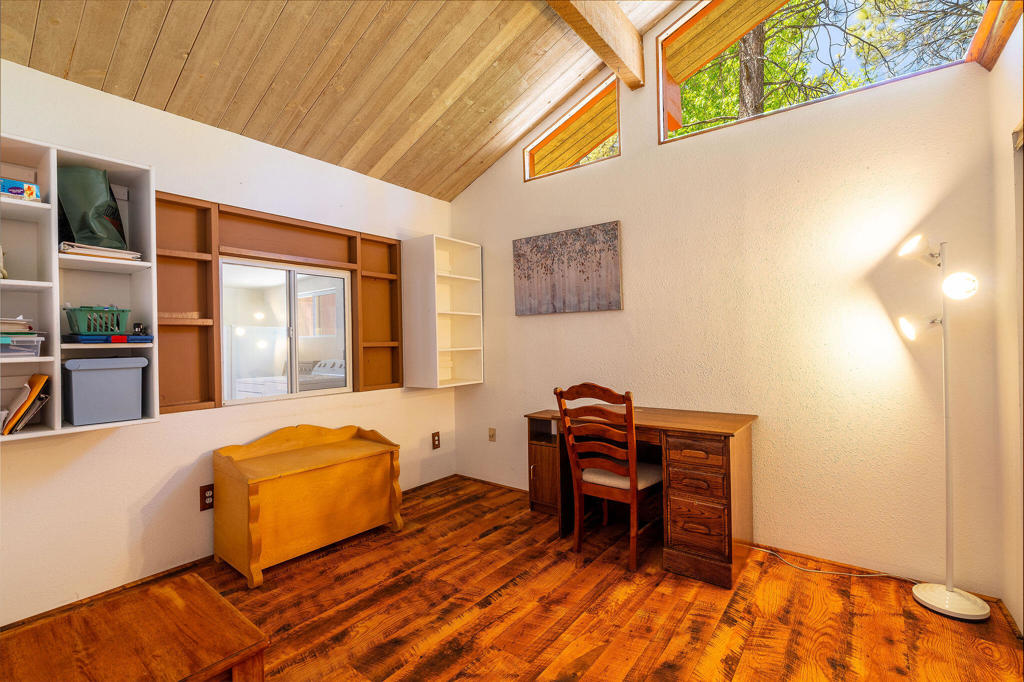 Thomas Mountain - Residential