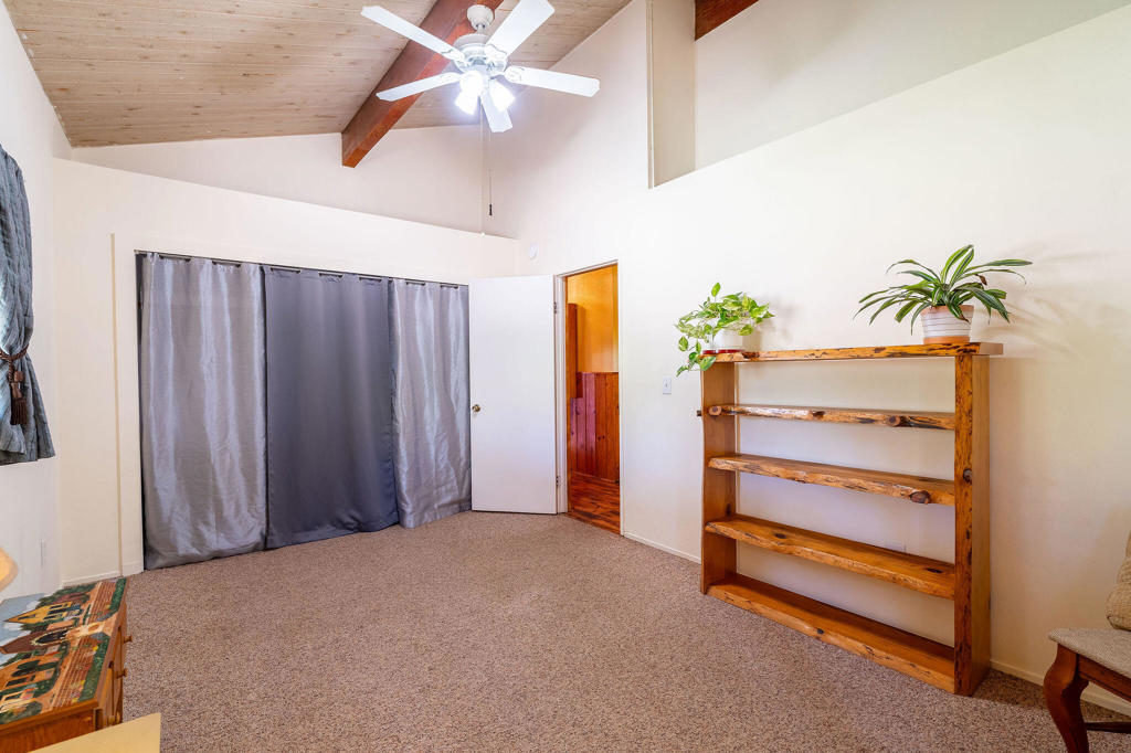 Thomas Mountain - Residential