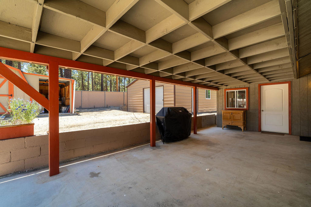 Thomas Mountain - Residential