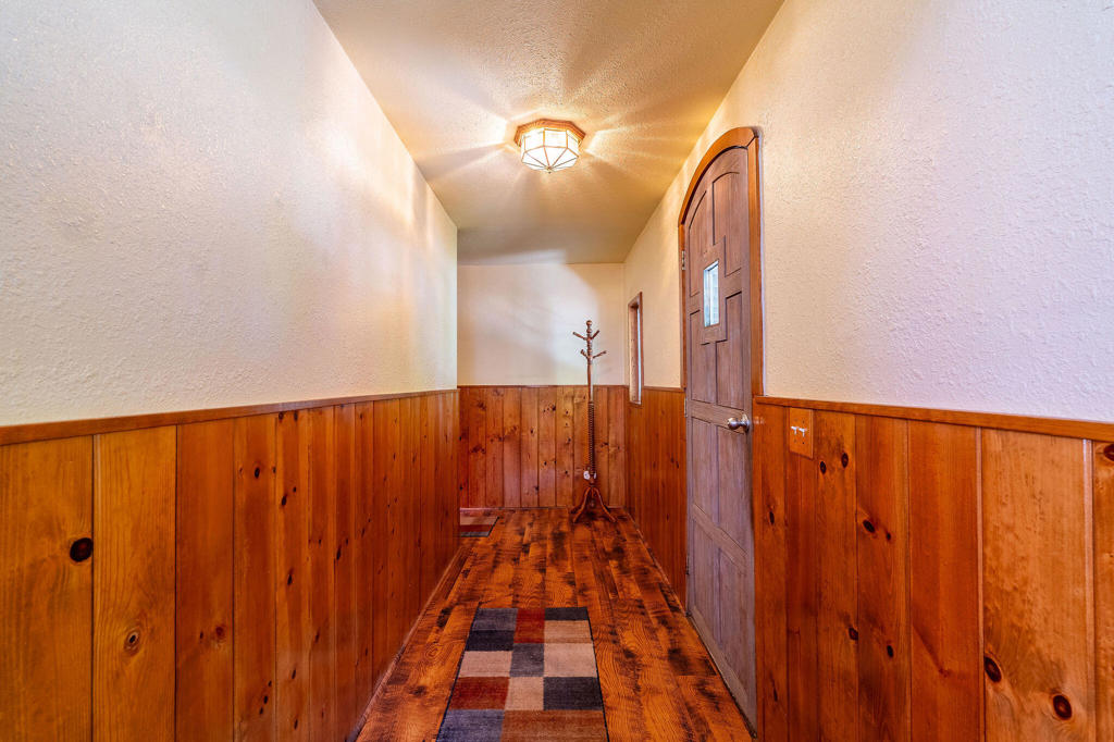 Thomas Mountain - Residential