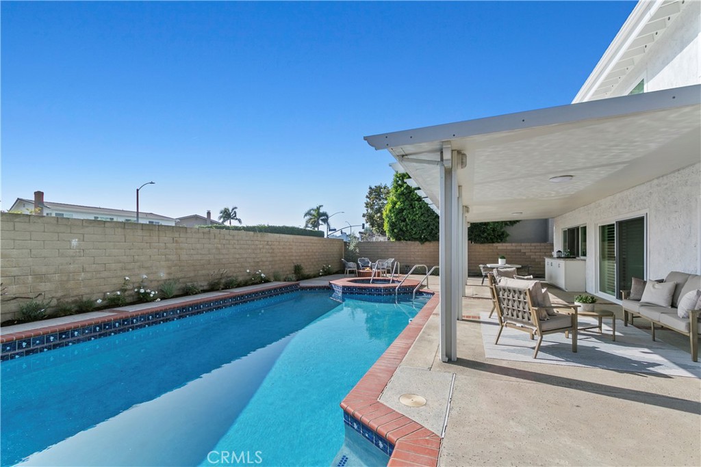 La Cuesta (LACU) - Residential