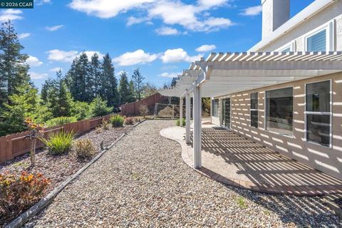 Tiny photo for 154 154 Panorama Dr Dr, Benicia, CA 94510 (MLS # 41126307)