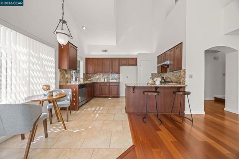 Tiny photo for 154 154 Panorama Dr Dr, Benicia, CA 94510 (MLS # 41126307)