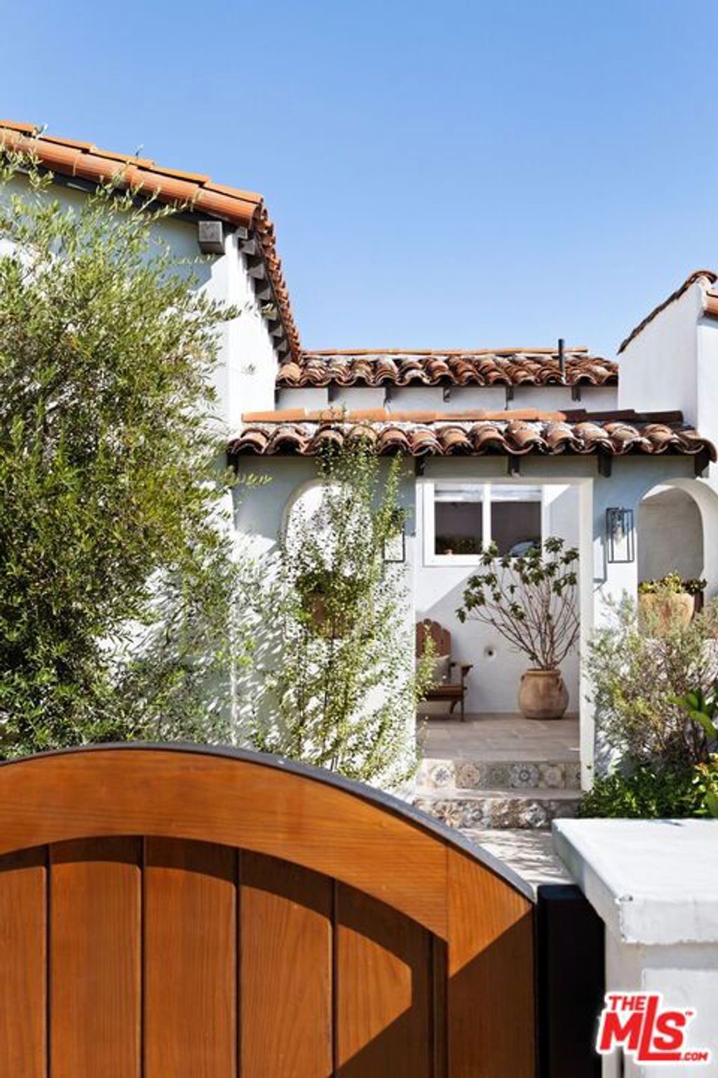 Photo of 1768 S Ogden Drive, Los Angeles, CA 90019 (MLS # 25602395)