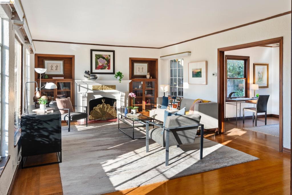 1101 Amador Ave