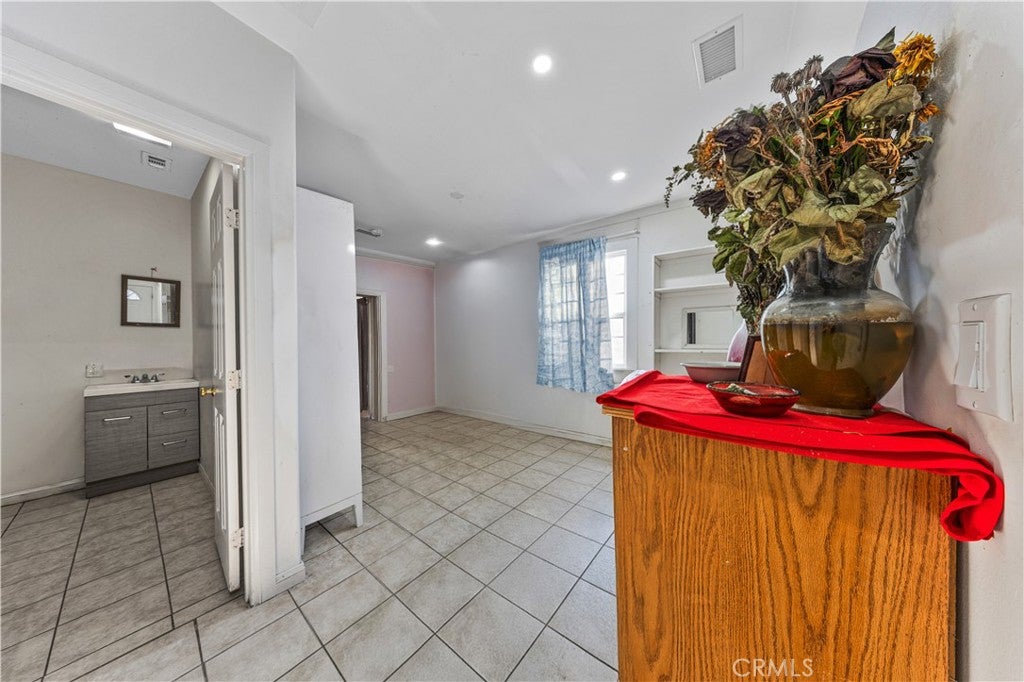 Photo of 3501 E 3rd, Los Angeles, CA 90063 (MLS # SR26154374)