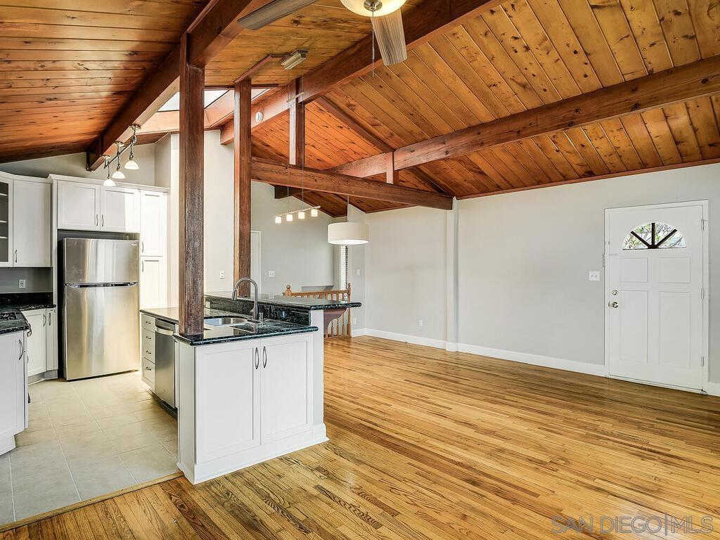 3614 Wawona Dr