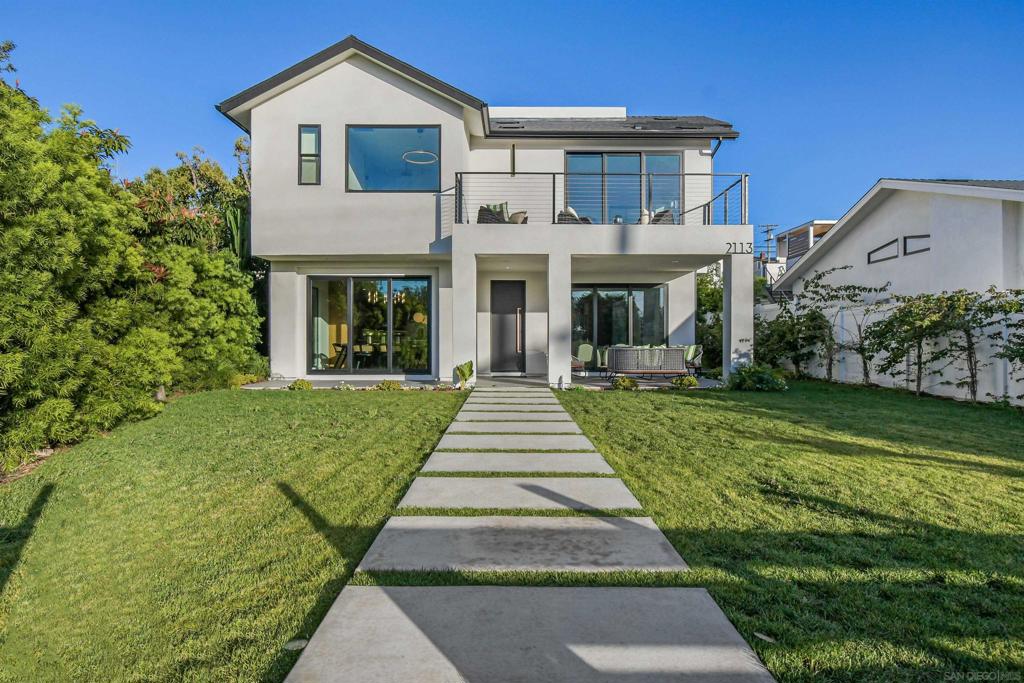 2113 2115 Frankfort St