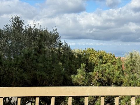 Photo of 1 Cresta Verde Drive, Rolling Hills Estates, CA 90274 (MLS # SB26111553)