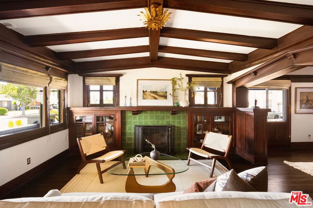 Photo of 1527 W 45th Street, Los Angeles, CA 90062 (MLS # 26697625)