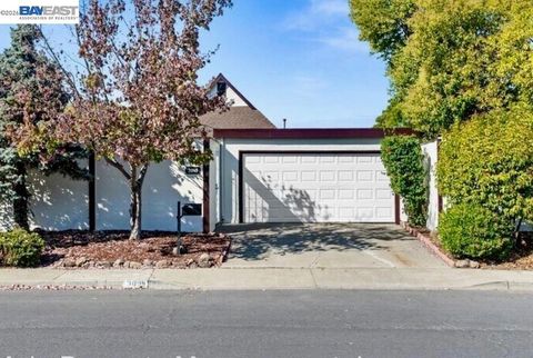 Photo of 3098 Stadium Ave AVE, Napa, CA 94558 (MLS # 41134228)