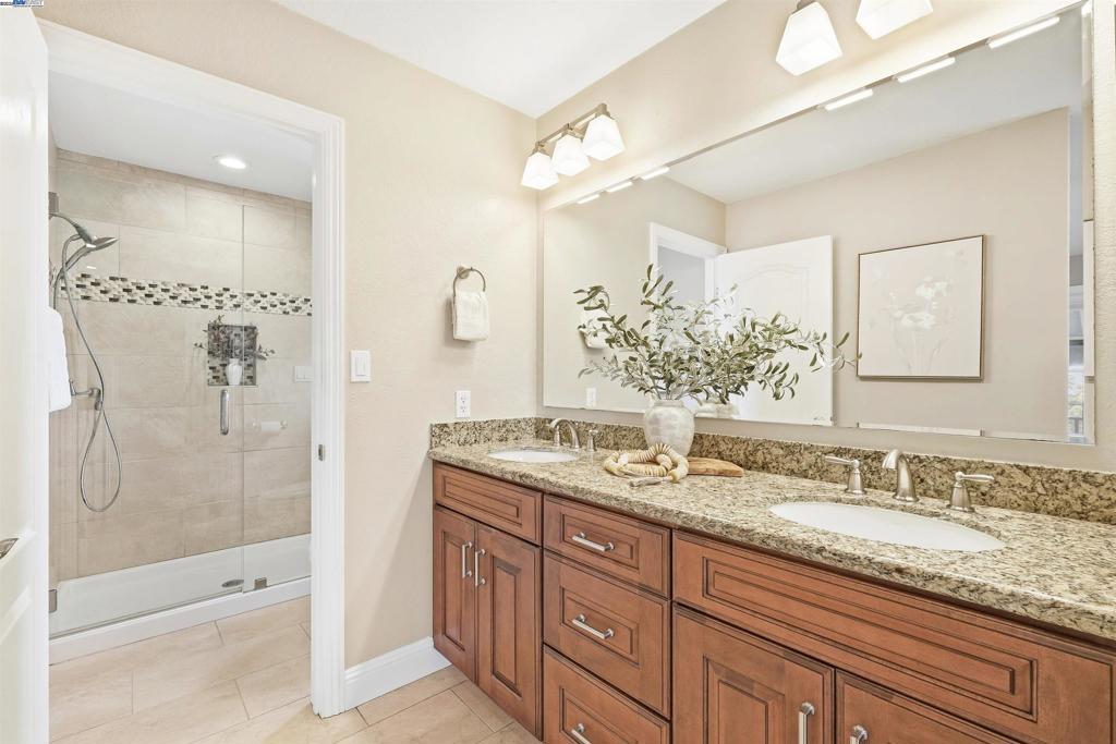 PARKMONT AREA - Residential