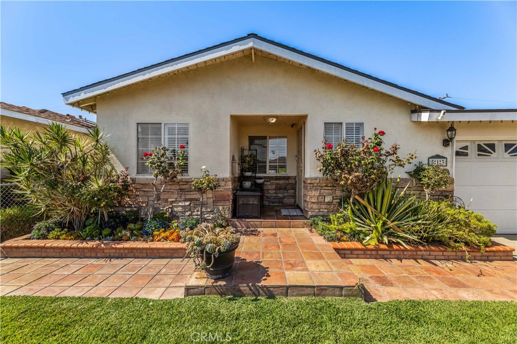 513 W 224th