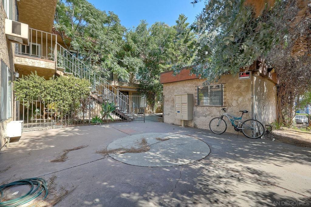 Lakeside - Residential