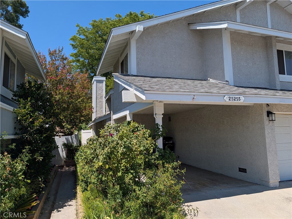 25255 Avenida Dorena