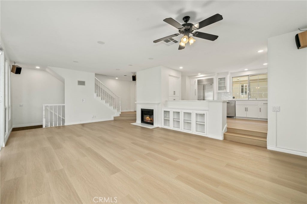 2101 E 15th 11, Newport Beach CA 92663 - Photo 11