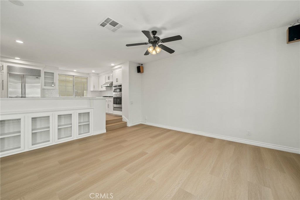 2101 E 15th 11, Newport Beach CA 92663 - Photo 13