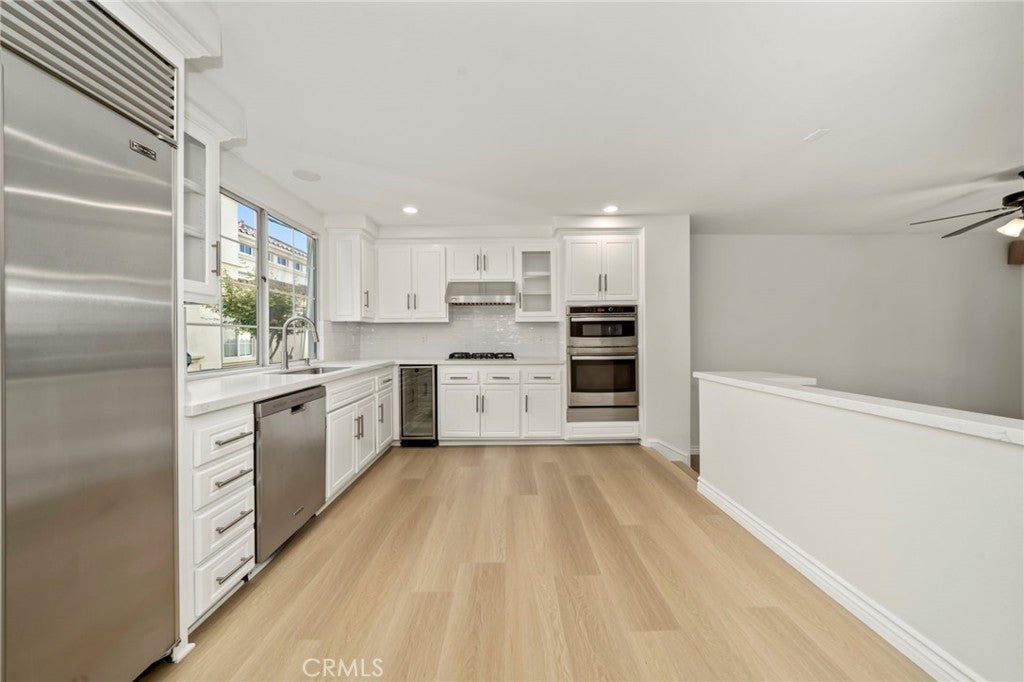 2101 E 15th 11, Newport Beach CA 92663 - Photo 7