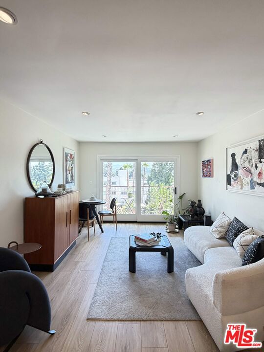 3407 Huxley Street