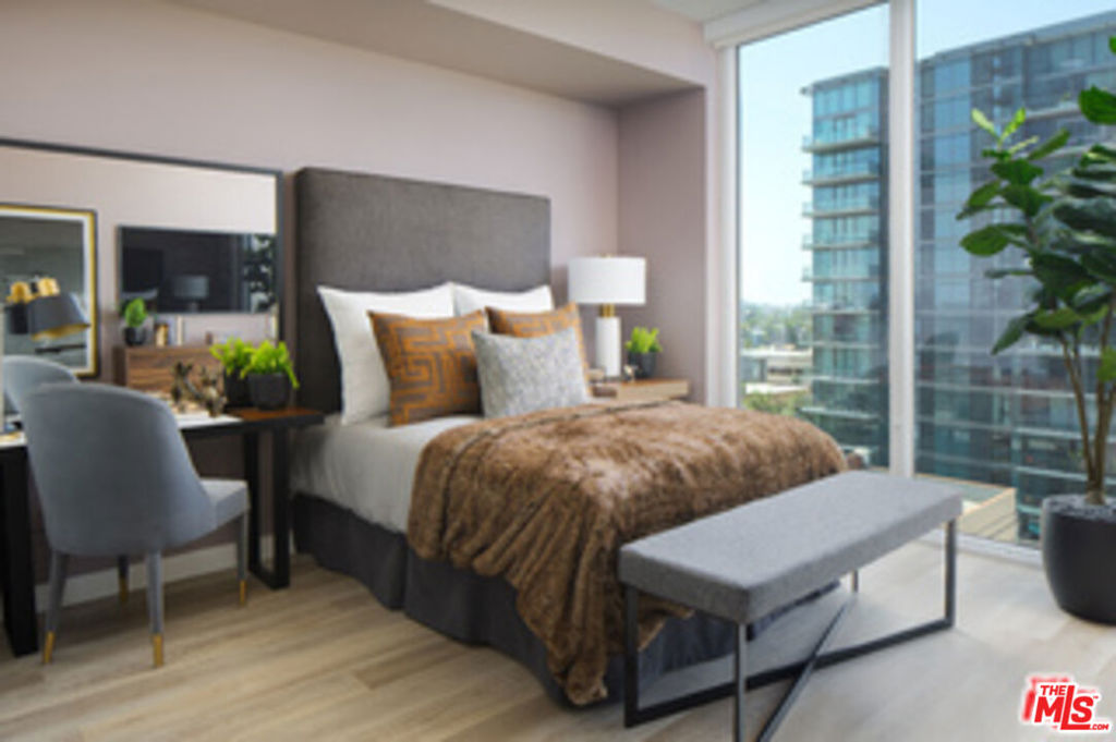 olive street - Residential Lease