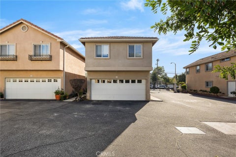 Photo of 9315 Burnet Ave AVE #117, North Hills, CA 91343 (MLS # SR26228707)