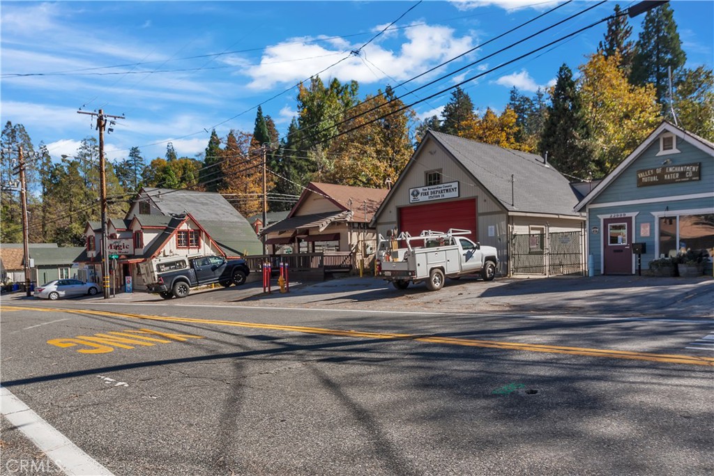 Crestline (CRES) - Residential