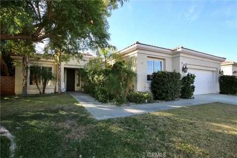 Photo of 79927 Viento Dr, La Quinta, CA 92253 (MLS # JT25276337)