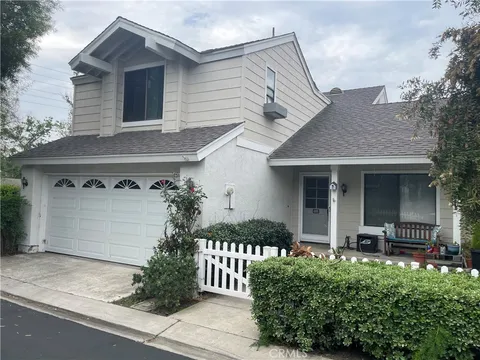 45 Wintermist, Irvine, CA 92614 - MLS#: OC25262655