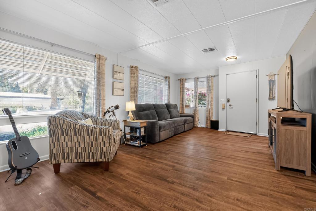 1010 Palm Canyon Drive 38