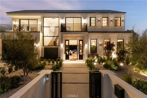 4634 Ethel Avenue Sherman Oaks CA 91423