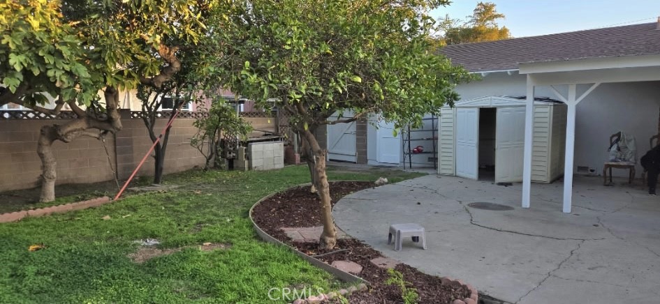 S.E 1/4 OF THE N.W 1/4 - Residential