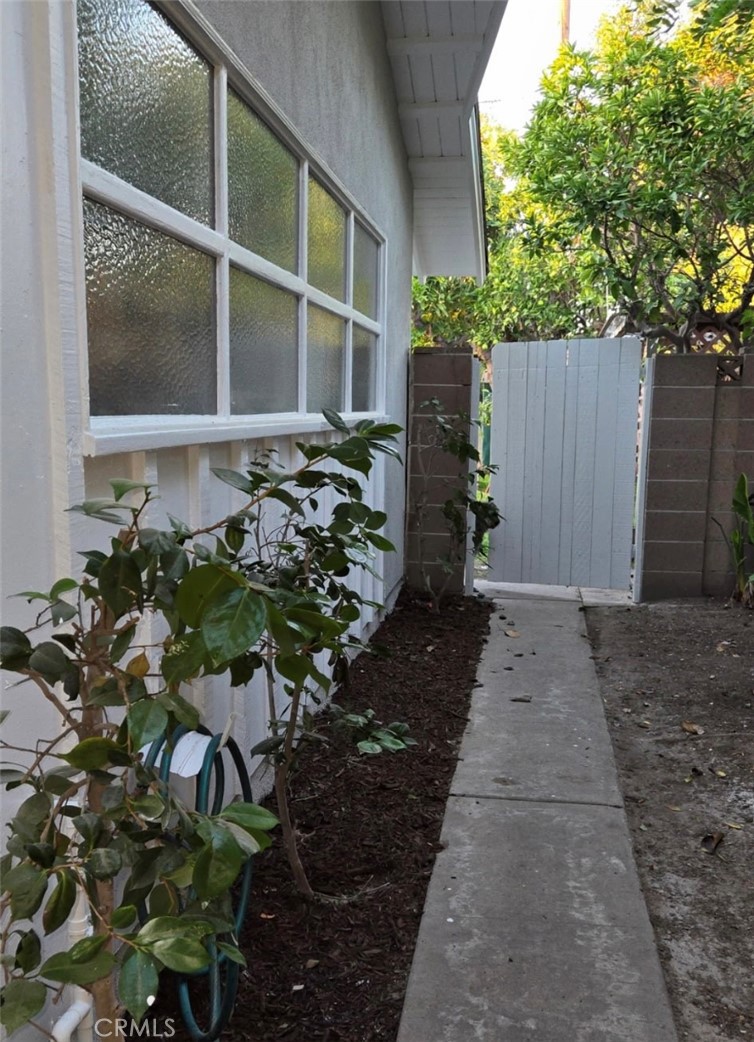 S.E 1/4 OF THE N.W 1/4 - Residential