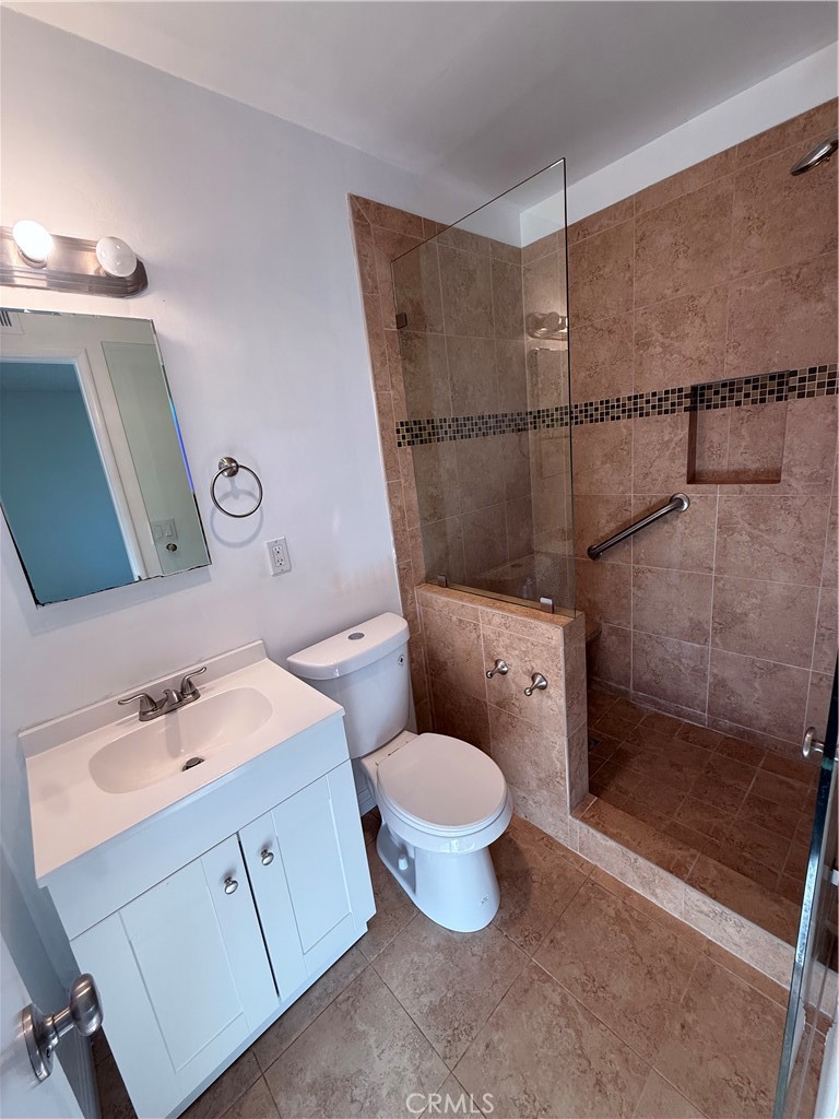 S.E 1/4 OF THE N.W 1/4 - Residential