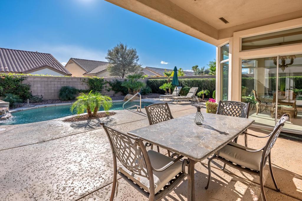 78613 Moonstone Lane