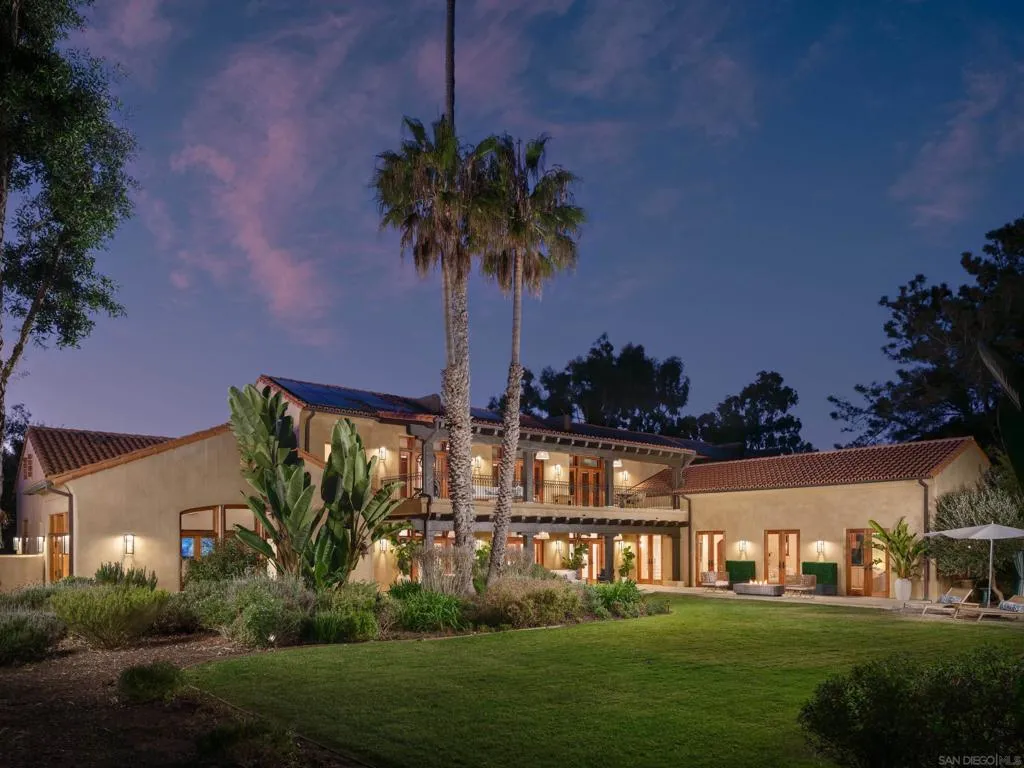 La Jolla, California 92037, United States, 5 Bedrooms Bedrooms, ,4 BathroomsBathrooms,Residential,Active,203472