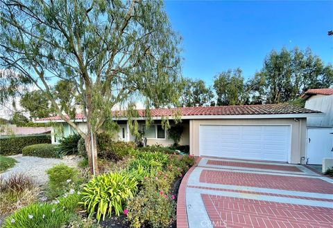 Photo of 1316 Granvia Altamira, Palos Verdes Estates, CA 90274 (MLS # SB25251973)