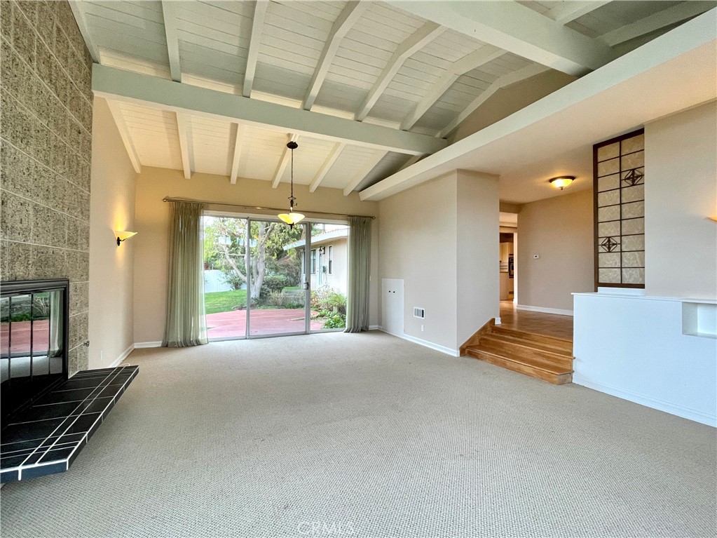 1316 Granvia Altamira