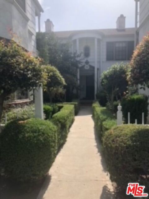 Photo of 750 N St Andrews Place #201, Los Angeles, CA 90038 (MLS # 26831823)