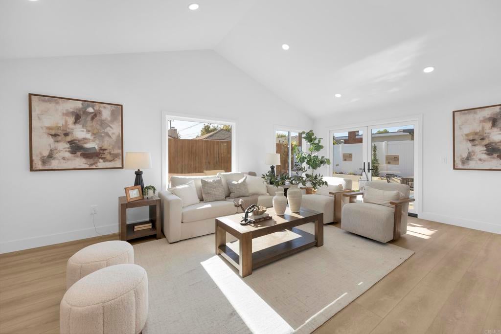 3221 Kempton Drive