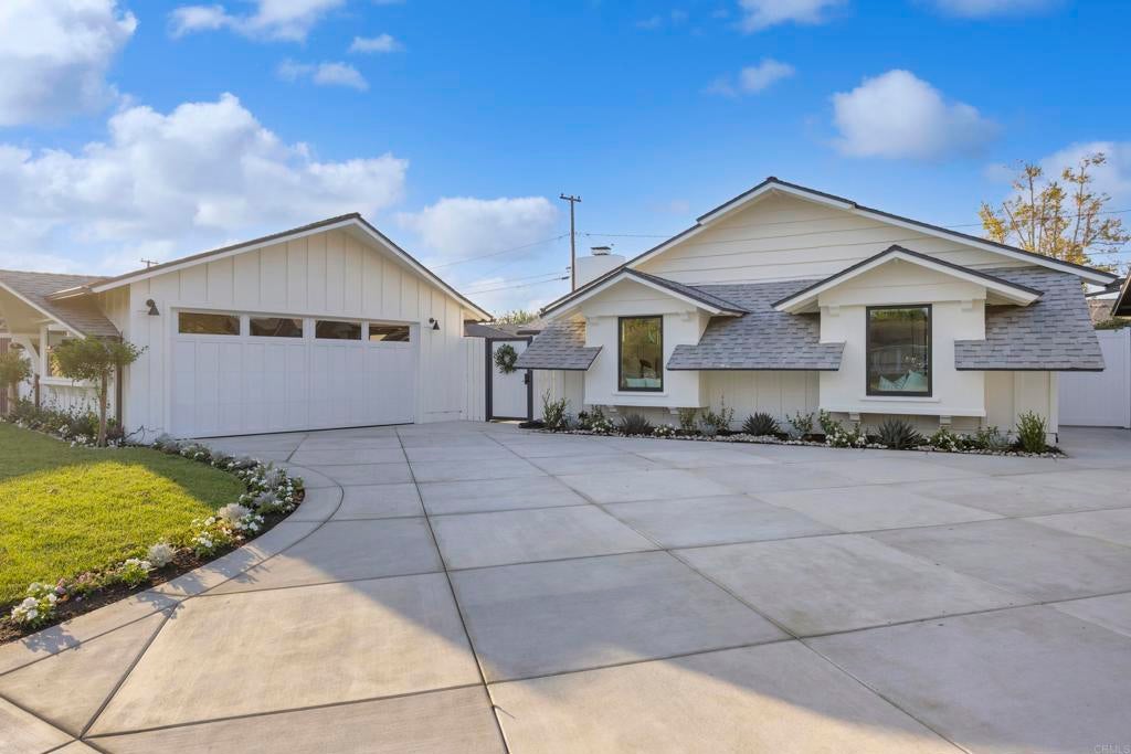 3221 Kempton Drive