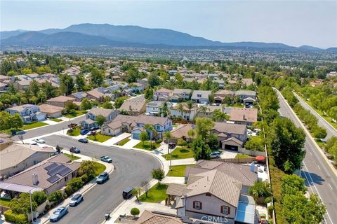 Tiny photo for 32839 Tiempo Circle, Temecula, CA 92592 (MLS # SB25154651)