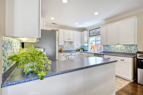 Tiny photo for 32839 Tiempo Circle, Temecula, CA 92592 (MLS # SB25154651)