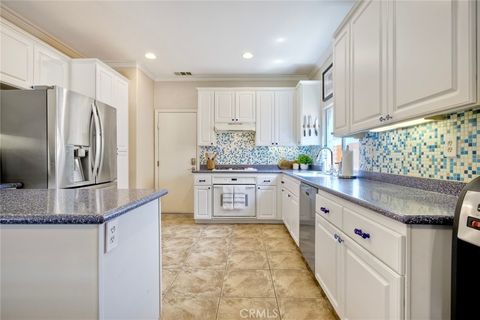 Tiny photo for 32839 Tiempo Circle, Temecula, CA 92592 (MLS # SB25154651)