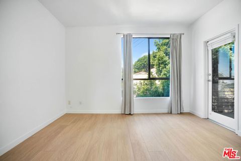 Tiny photo for 811 11th Street #4, Santa Monica, CA 90403 (MLS # 25595335)