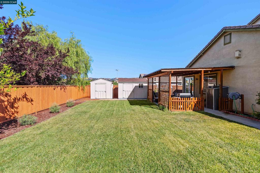 FAIRFIELD - Residential