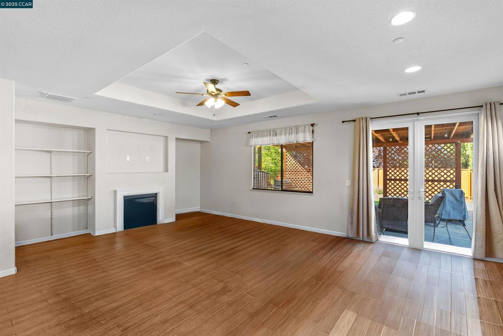 FAIRFIELD - Residential