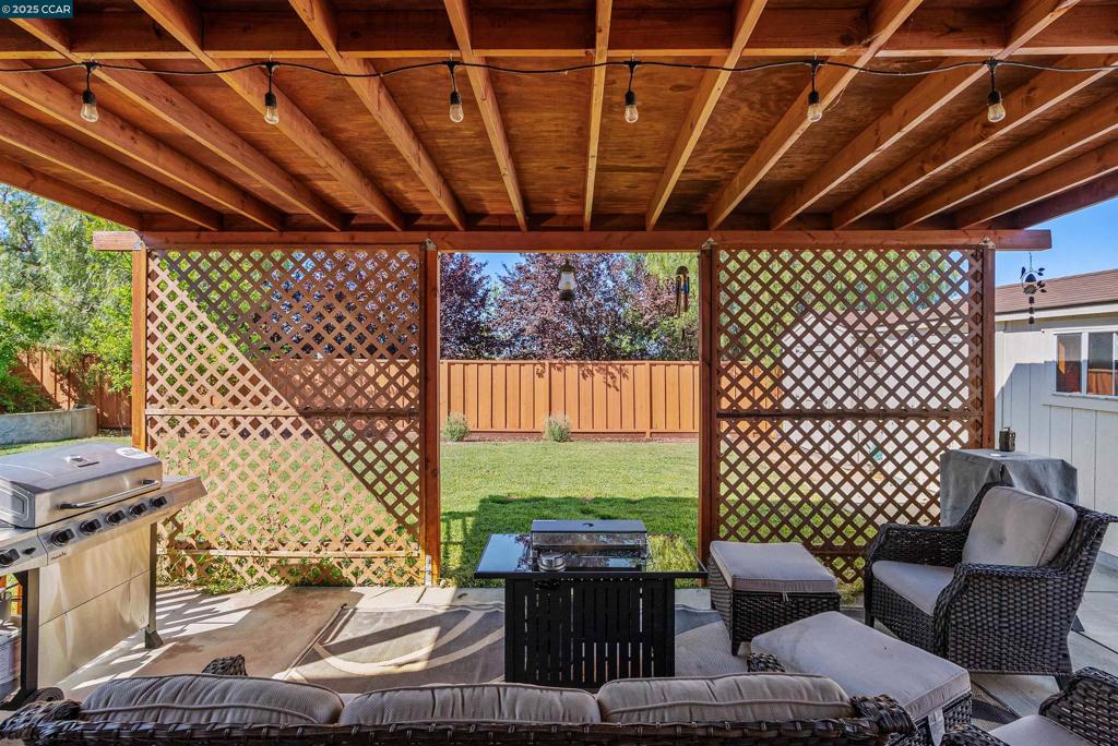 FAIRFIELD - Residential