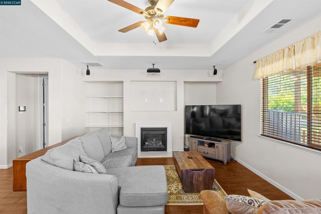 FAIRFIELD - Residential