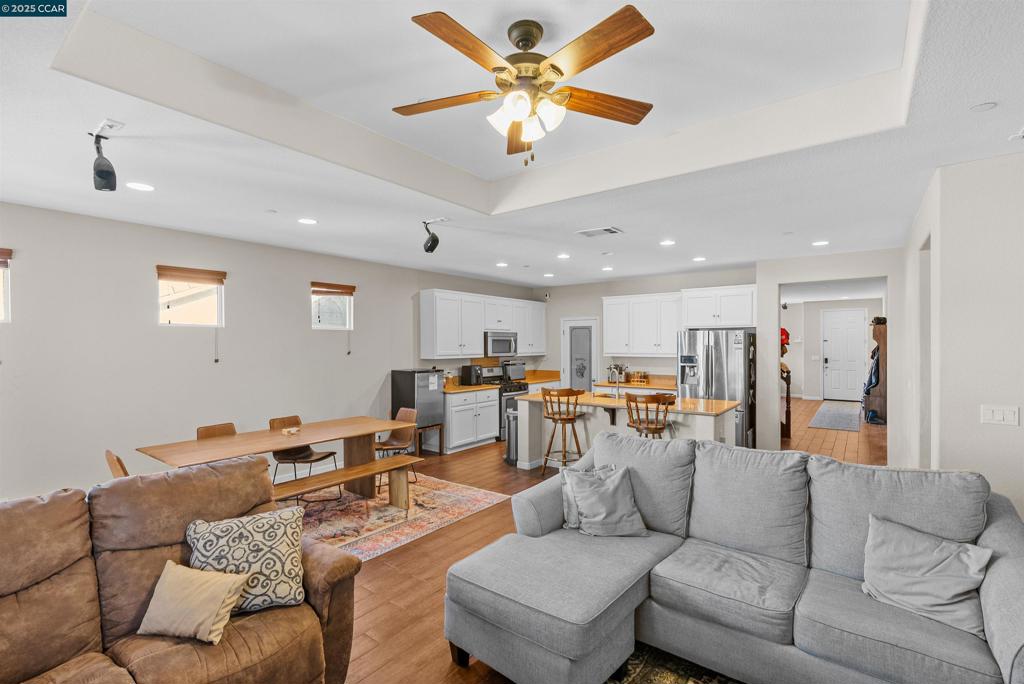 FAIRFIELD - Residential