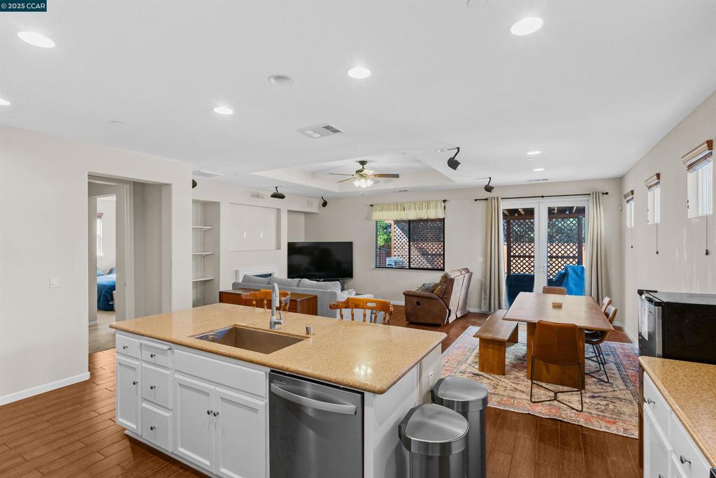 FAIRFIELD - Residential